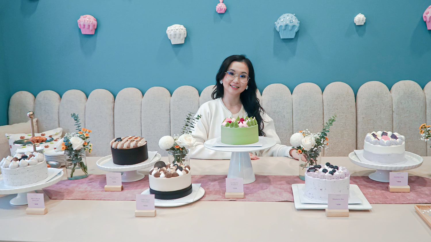 IndahG Hosts First Fan Meeting: Cupcakes & Yapp