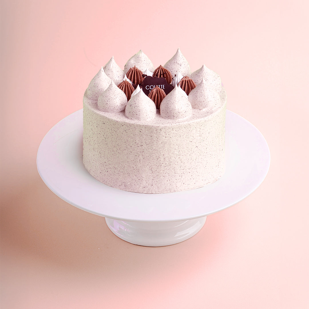 This is Not an Oreo Cake – Colette Lola